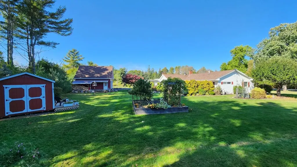 105 Warrenton Street Rockport ME 04856