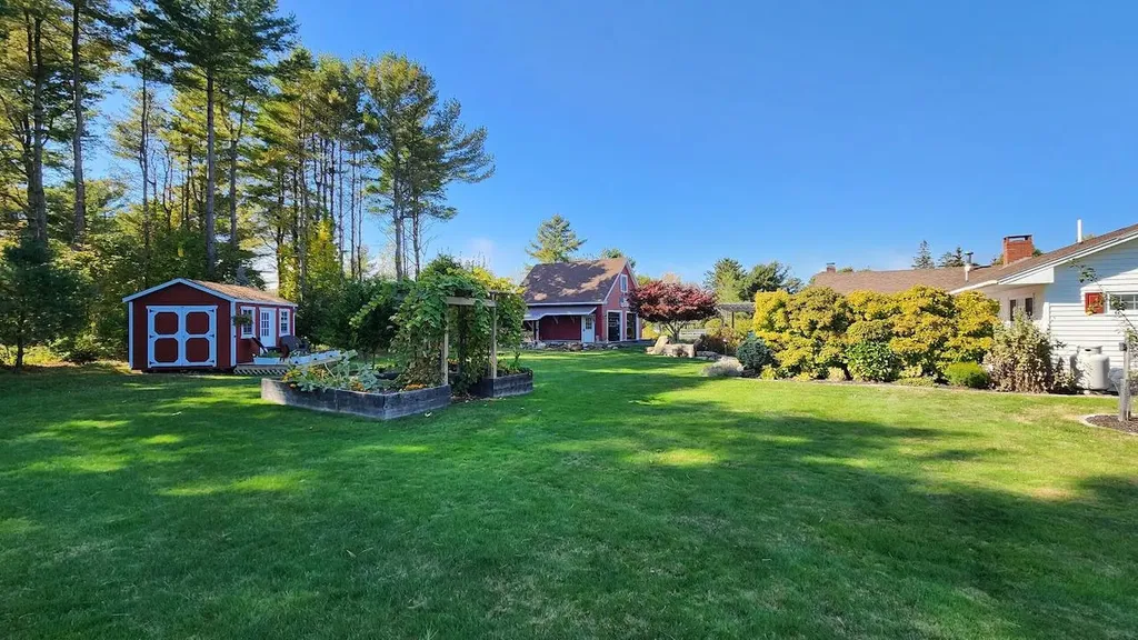 105 Warrenton Street Rockport ME 04856