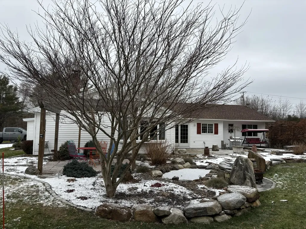 105 Warrenton Street Rockport ME 04856