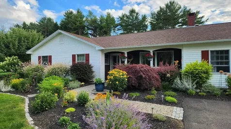 105 Warrenton Street Rockport ME 04856