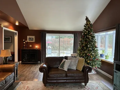105 Warrenton Street Rockport ME 04856