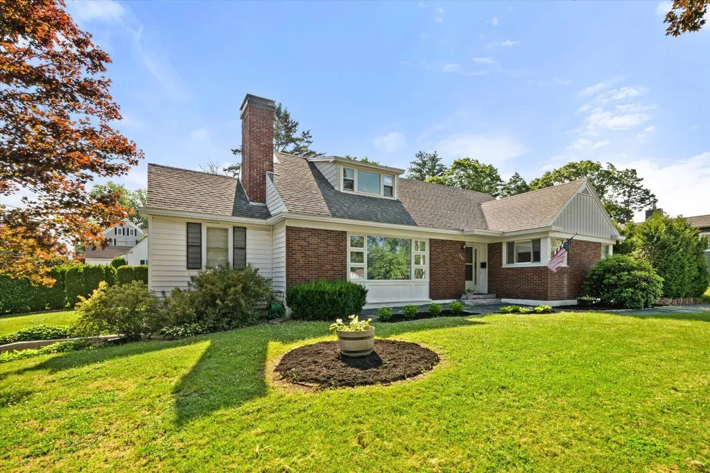 201 Clyde Road Bangor ME 04401