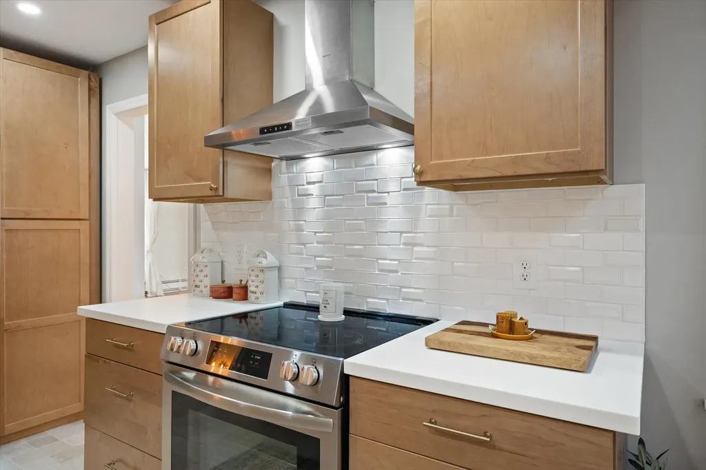 201 Clyde Road Bangor ME 04401
