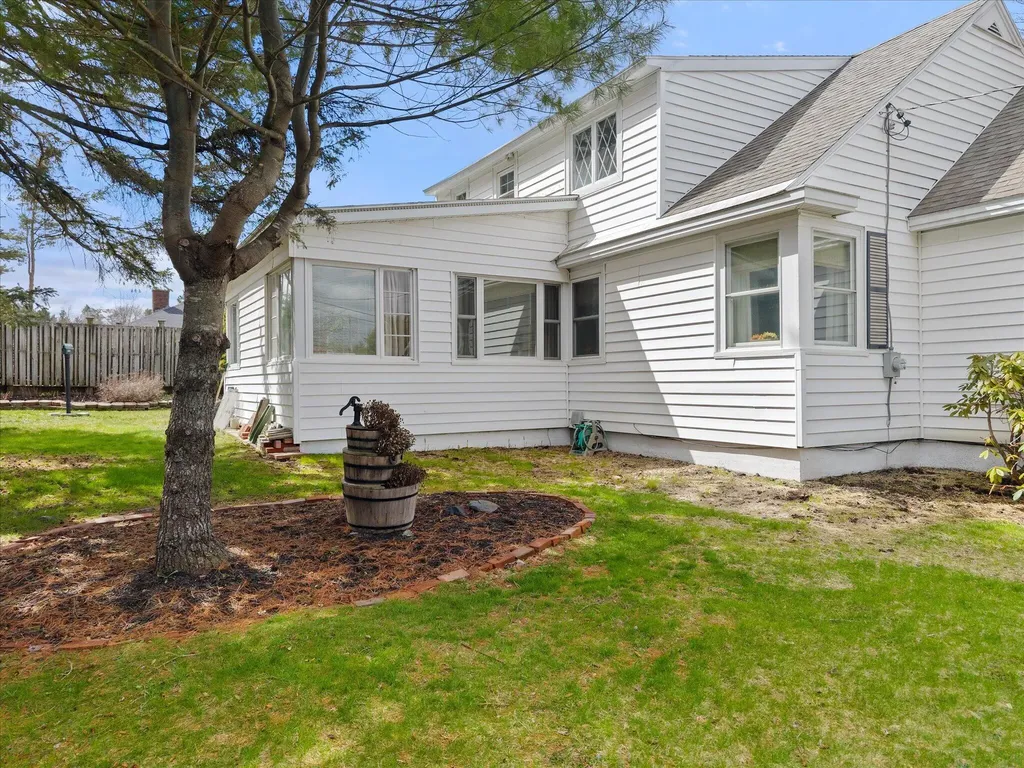 201 Clyde Road Bangor ME 04401