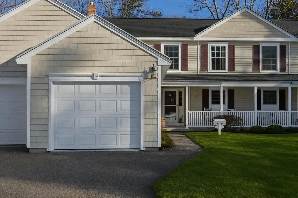 14 Hampton Glen Drive Kennebunk ME 04043