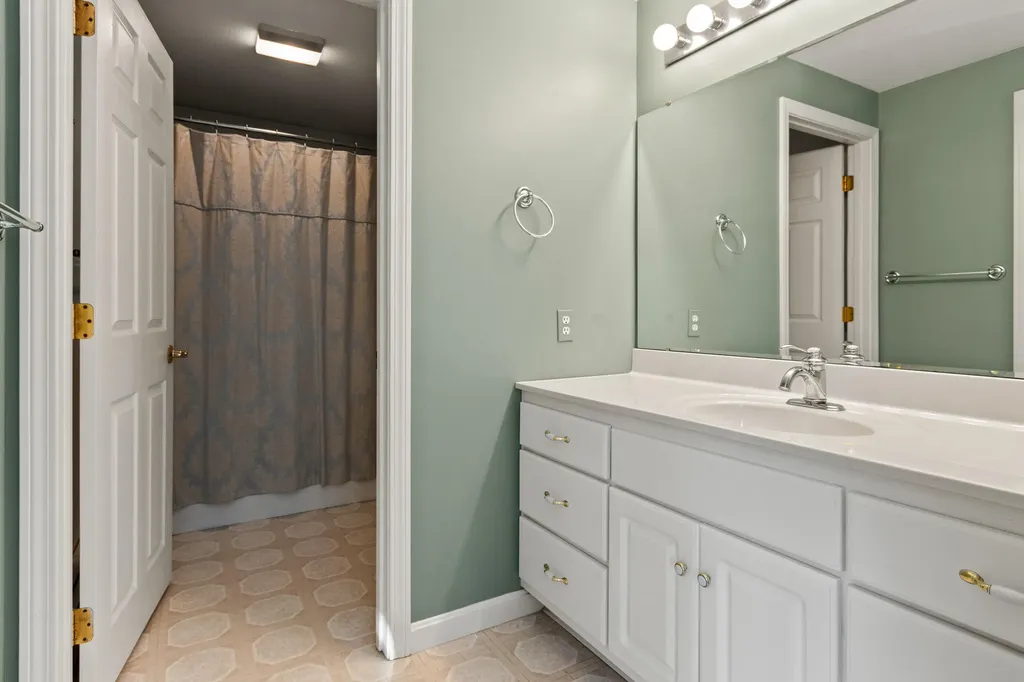 14 Hampton Glen Drive Kennebunk ME 04043