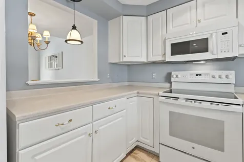 14 Hampton Glen Drive Kennebunk ME 04043