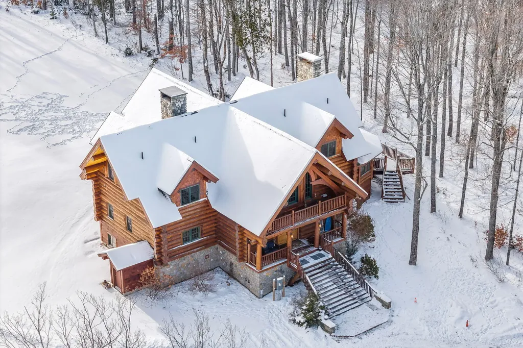 5008 Twin Brook Road Carrabassett Valley ME 04947