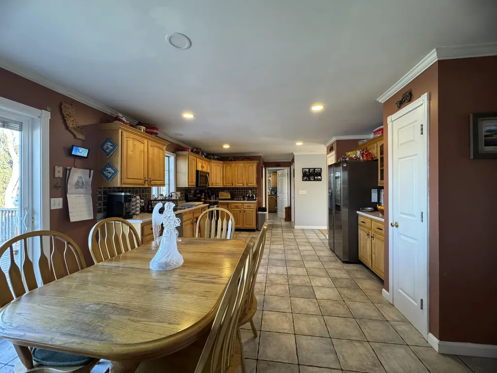 387 Exeter Road Corinth ME 04427