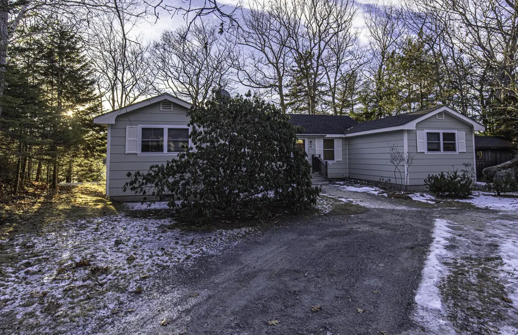 48 Douglass Loop Blue Hill ME 04614
