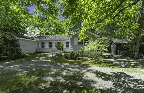 48 Douglass Loop Blue Hill ME 04614