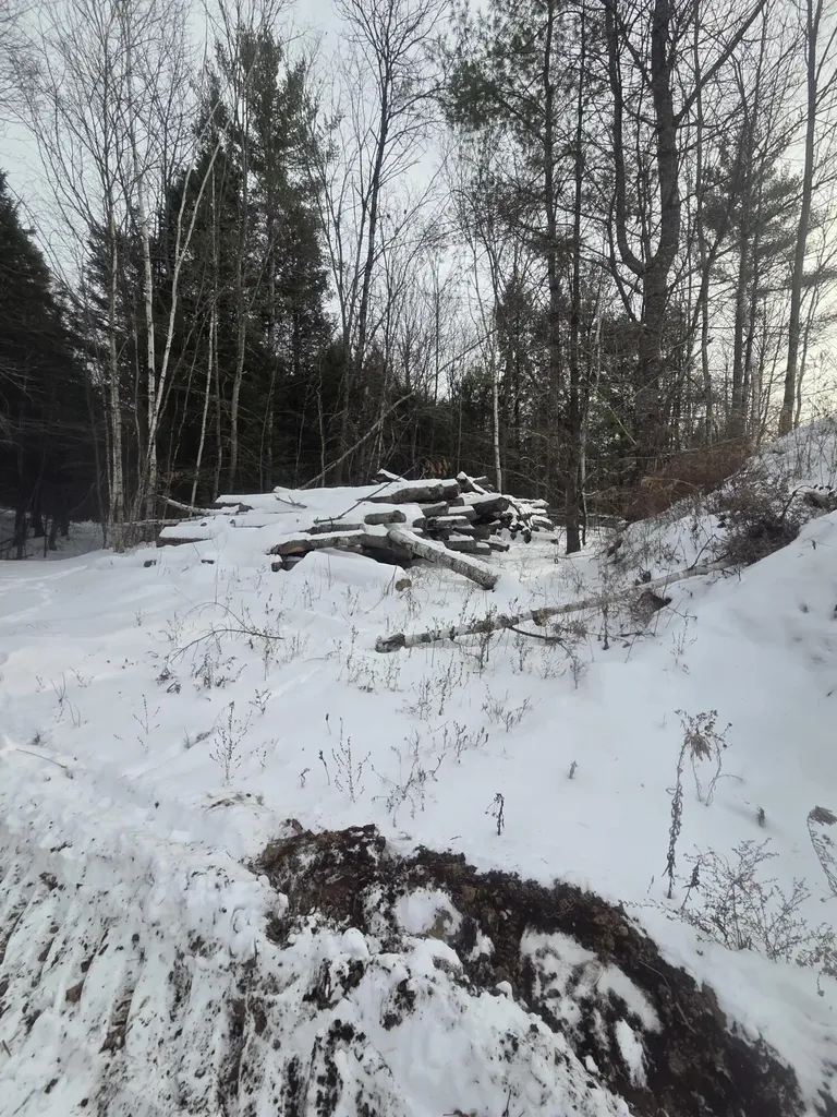 22 E Dixfield Road Dixfield ME 04224