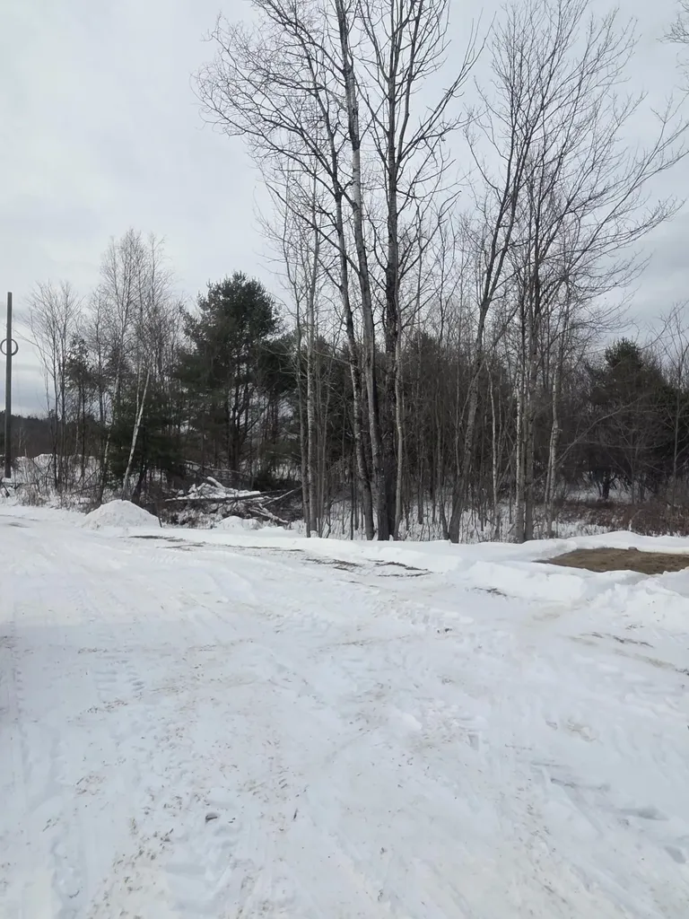 22 E Dixfield Road Dixfield ME 04224