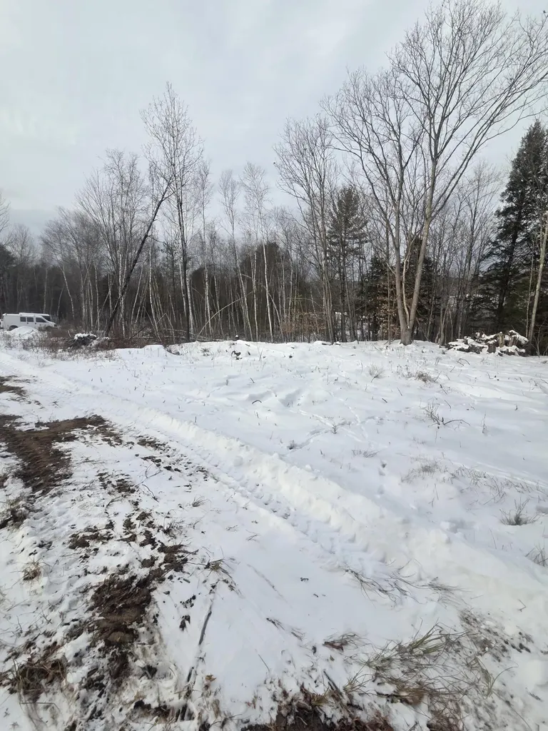 22 E Dixfield Road Dixfield ME 04224