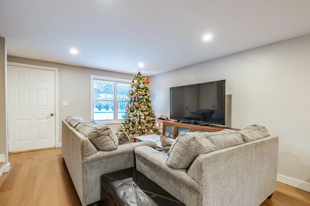 89 Shaws Mill Road Gorham ME 04038
