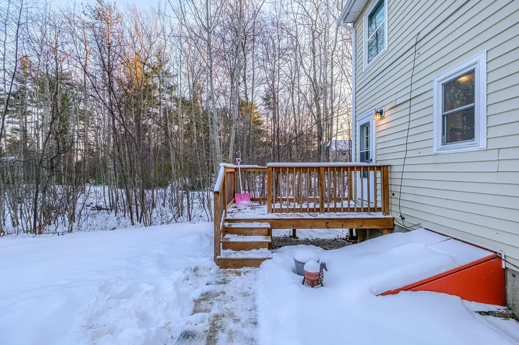 89 Shaws Mill Road Gorham ME 04038