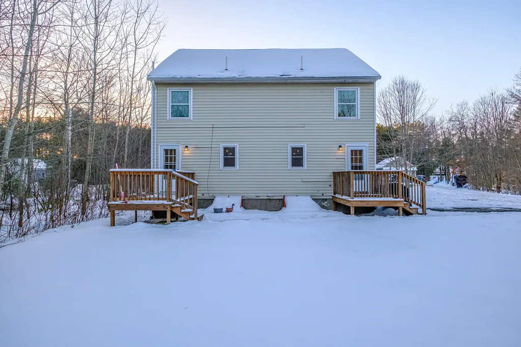89 Shaws Mill Road Gorham ME 04038