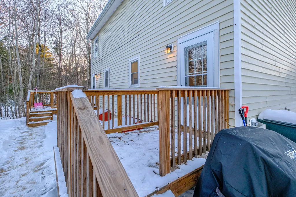 89 Shaws Mill Road Gorham ME 04038