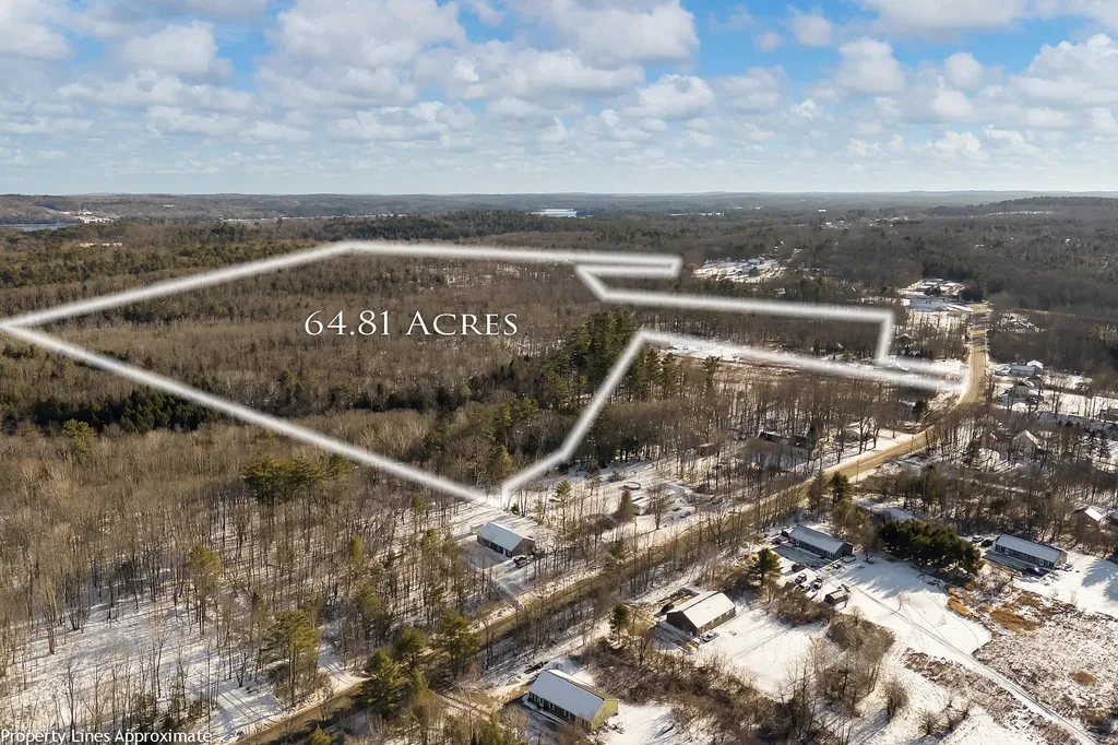 616 Stanley Road Winthrop ME 04364