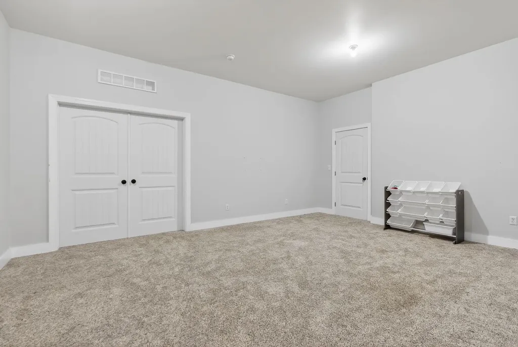 325 Fairway Drive Auburn ME 04210