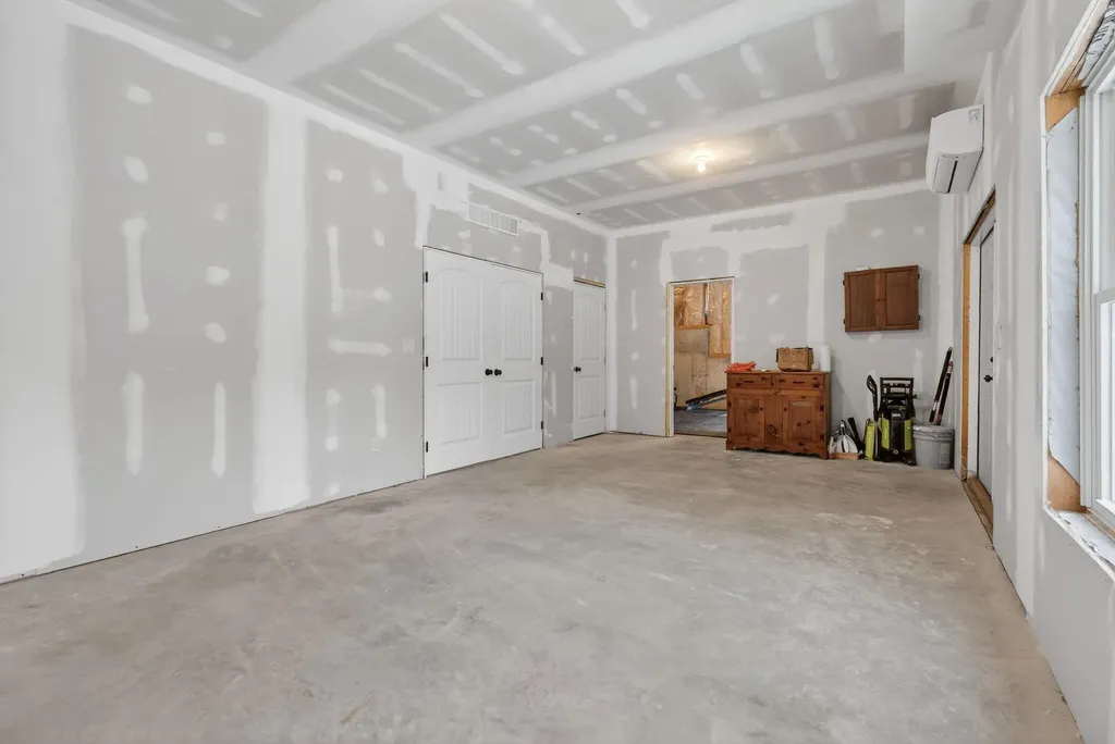 325 Fairway Drive Auburn ME 04210