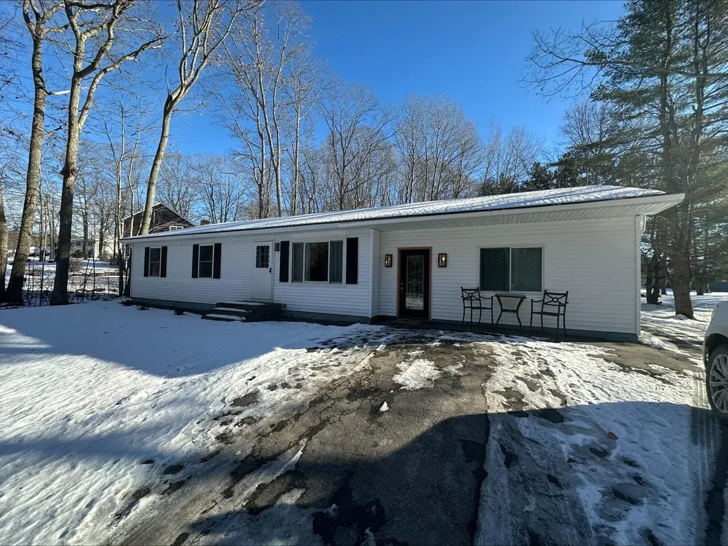 46 Silver Ridge Veazie ME 04401