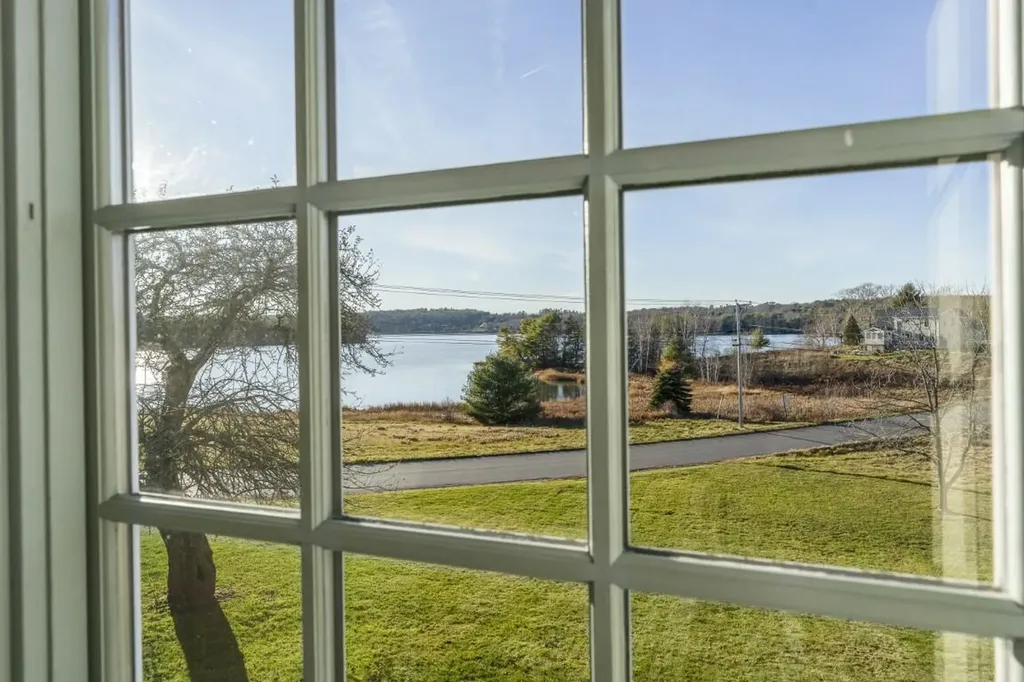 68 Belvedere Road Nobleboro ME 04555