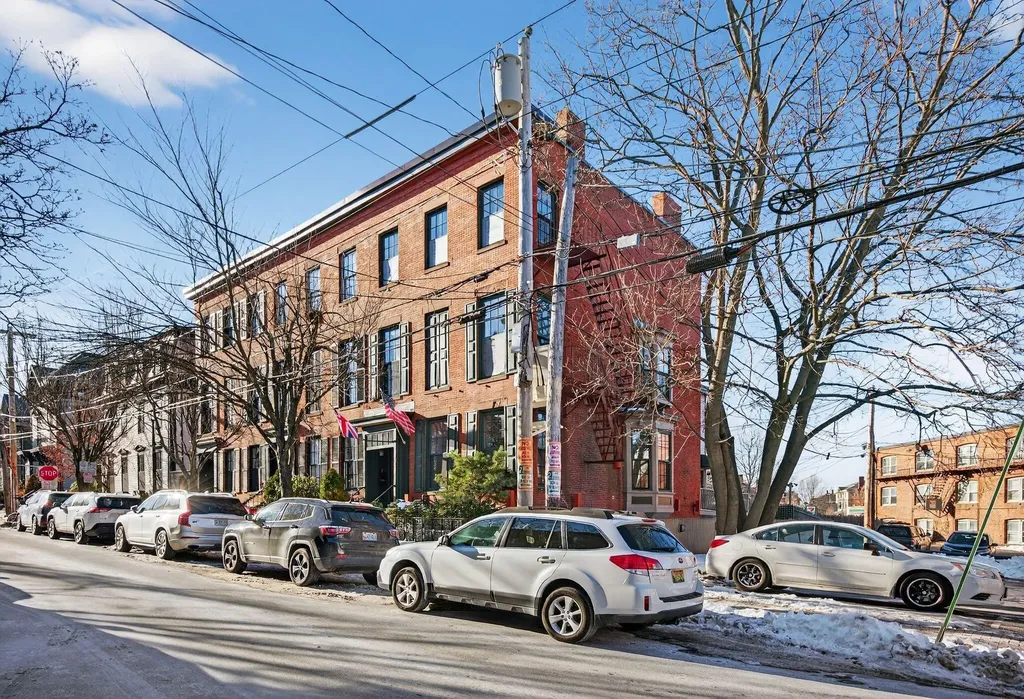 15 Pine Street Portland ME 04102