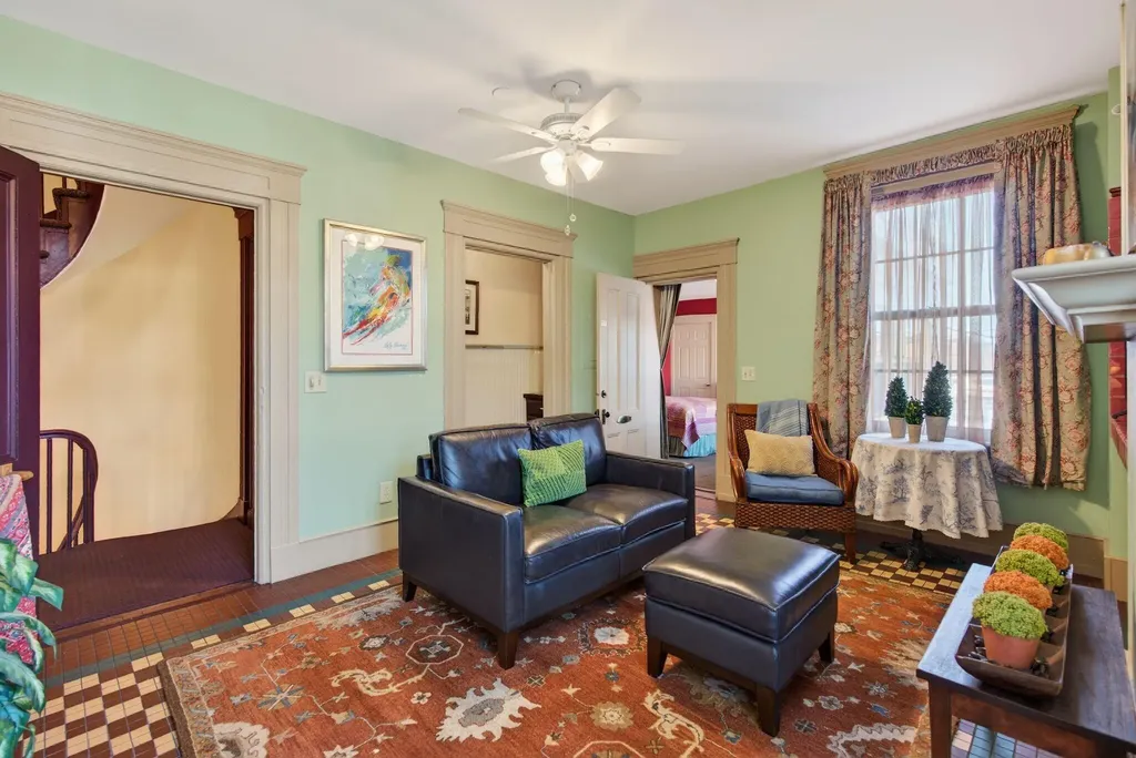 15 Pine Street Portland ME 04102