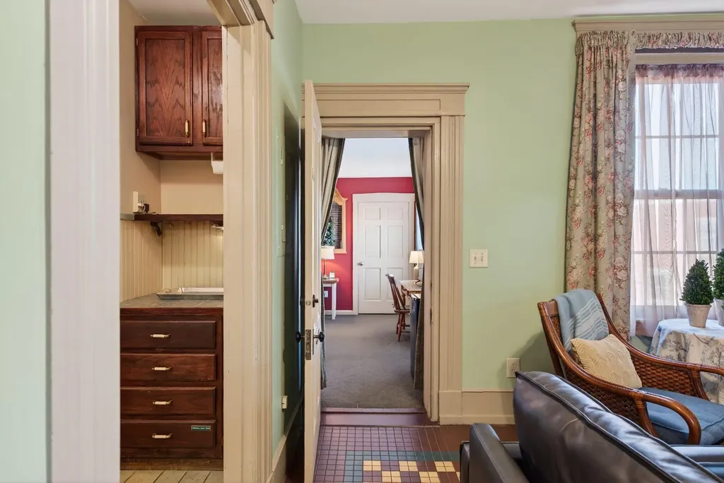 15 Pine Street Portland ME 04102