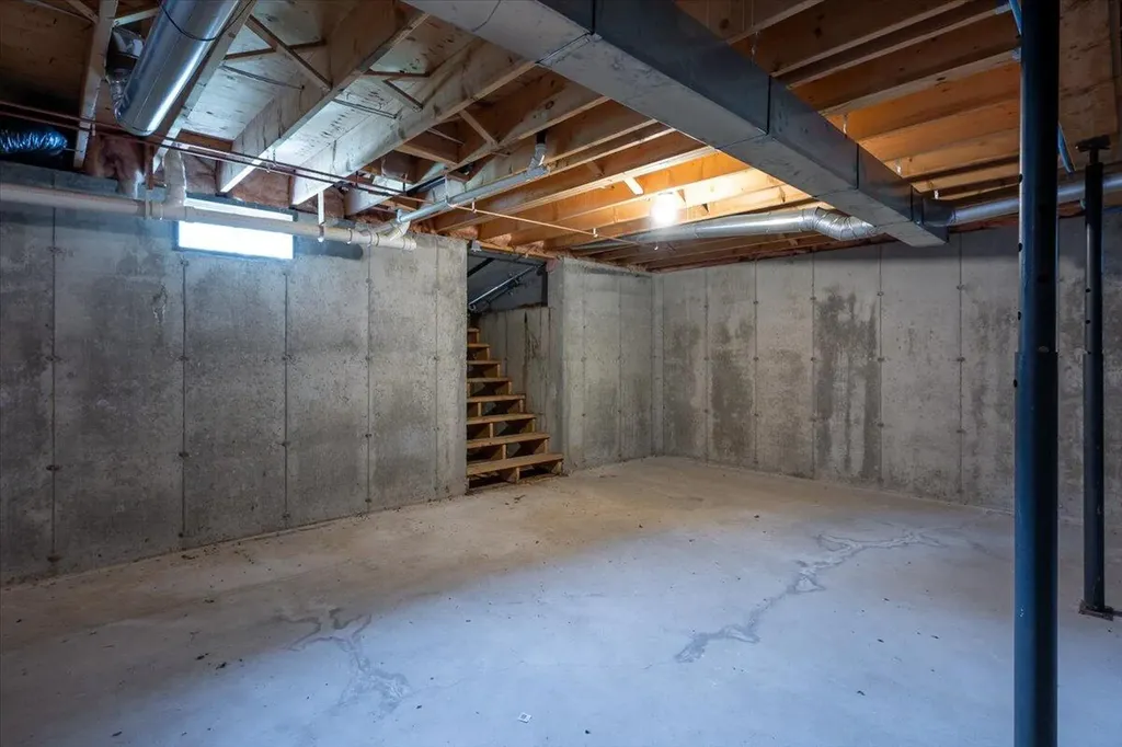 43 Tamarack Lane Cushing ME 04563