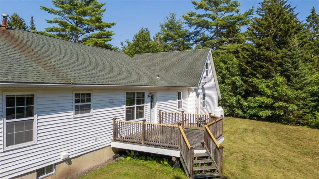 43 Tamarack Lane Cushing ME 04563