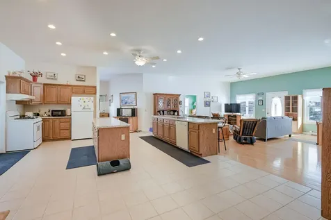 11 Sunrise Drive Hallowell ME 04347