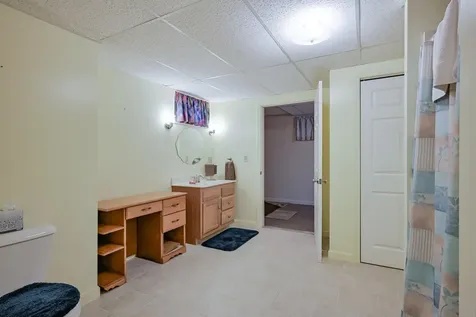 11 Sunrise Drive Hallowell ME 04347
