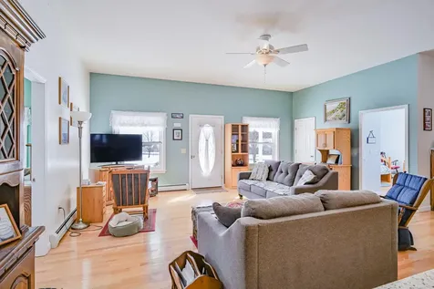 11 Sunrise Drive Hallowell ME 04347