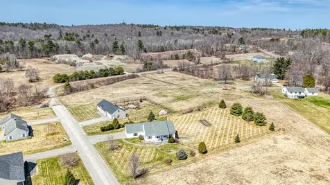 11 Sunrise Drive Hallowell ME 04347