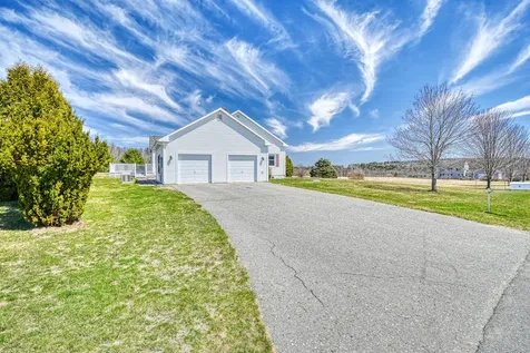 11 Sunrise Drive Hallowell ME 04347