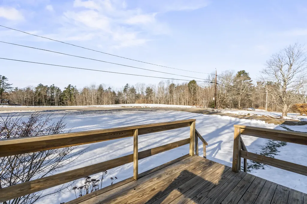 2545 Washington Road Waldoboro ME 04572