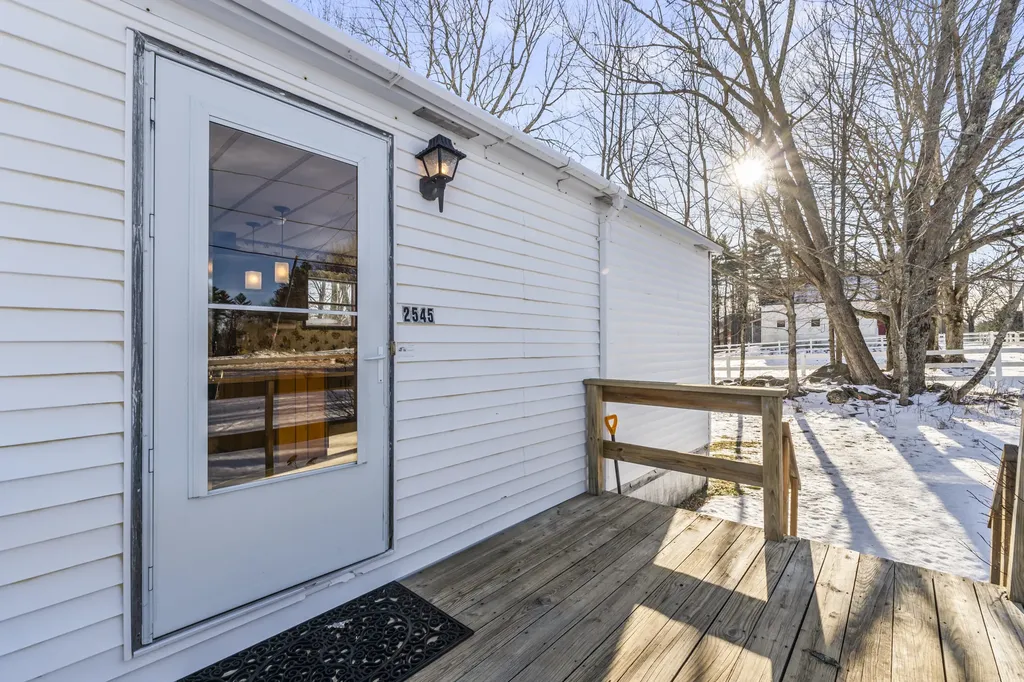2545 Washington Road Waldoboro ME 04572