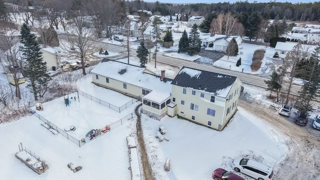 913 Essex Street Bangor ME 04401