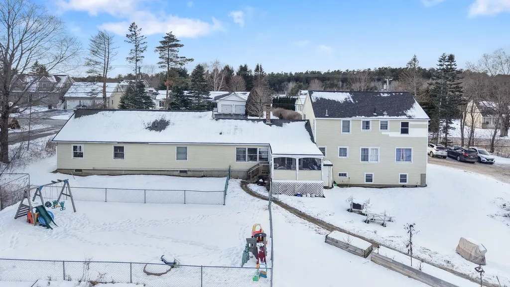 913 Essex Street Bangor ME 04401