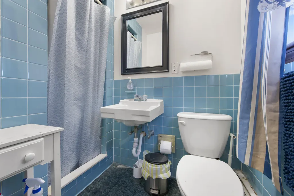 913 Essex Street Bangor ME 04401