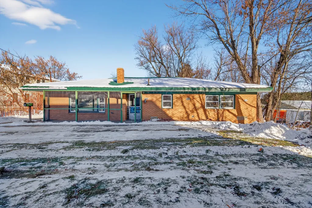 14 Osborne Street Fairfield ME 04937