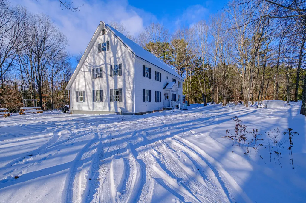 34 Middle Ridge Road Bridgton ME 04009