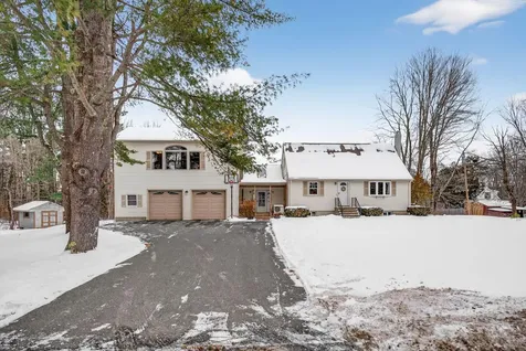 1 Jeanne Drive Topsham ME 04086