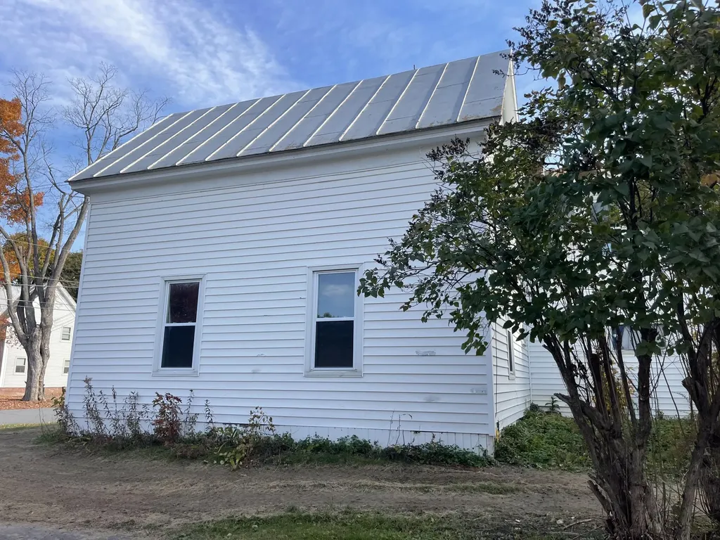 9 Heald Street Madison ME 04950