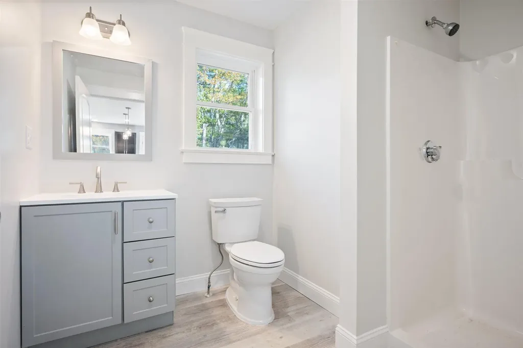37 Lower Dedham Road Holden ME 04429