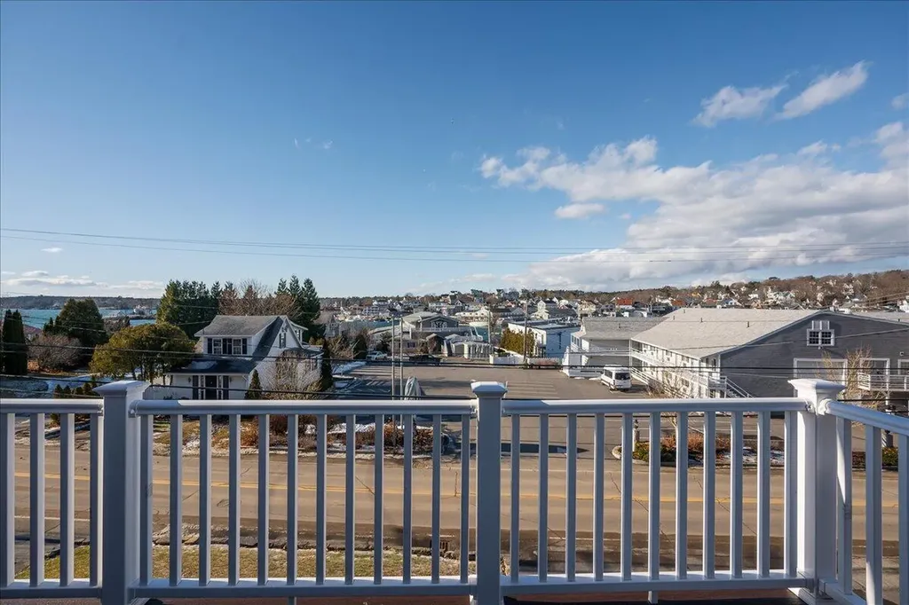 40 Atlantic Avenue Boothbay Harbor ME 04538