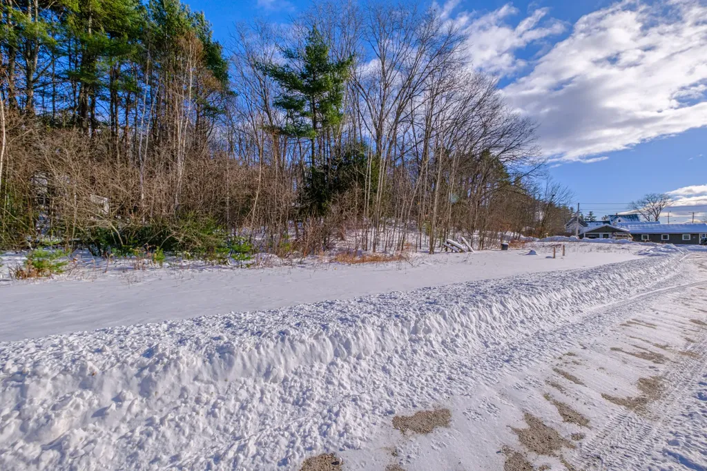 64 Portland Road Bridgton ME 04009