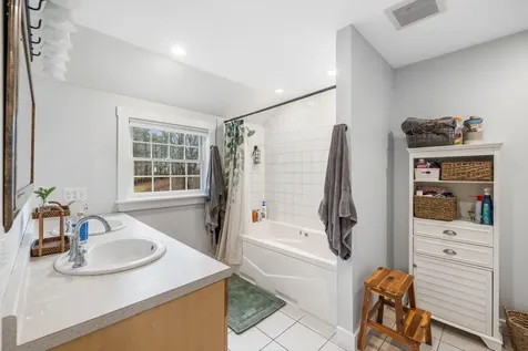37 Bailey Avenue Portland ME 04103